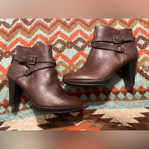 Brand New Womens Rialto Booties